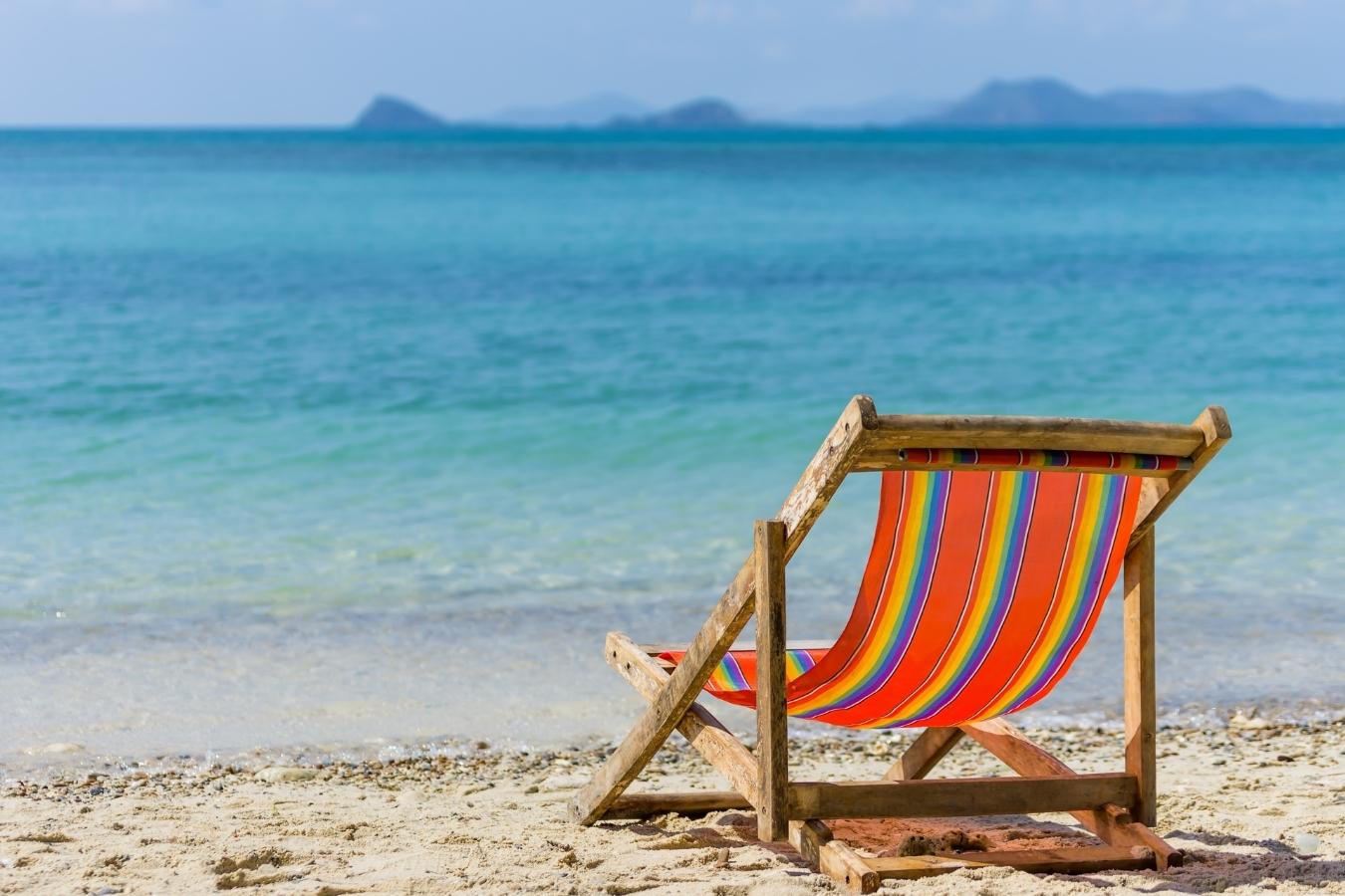 how to travel with beach chairs